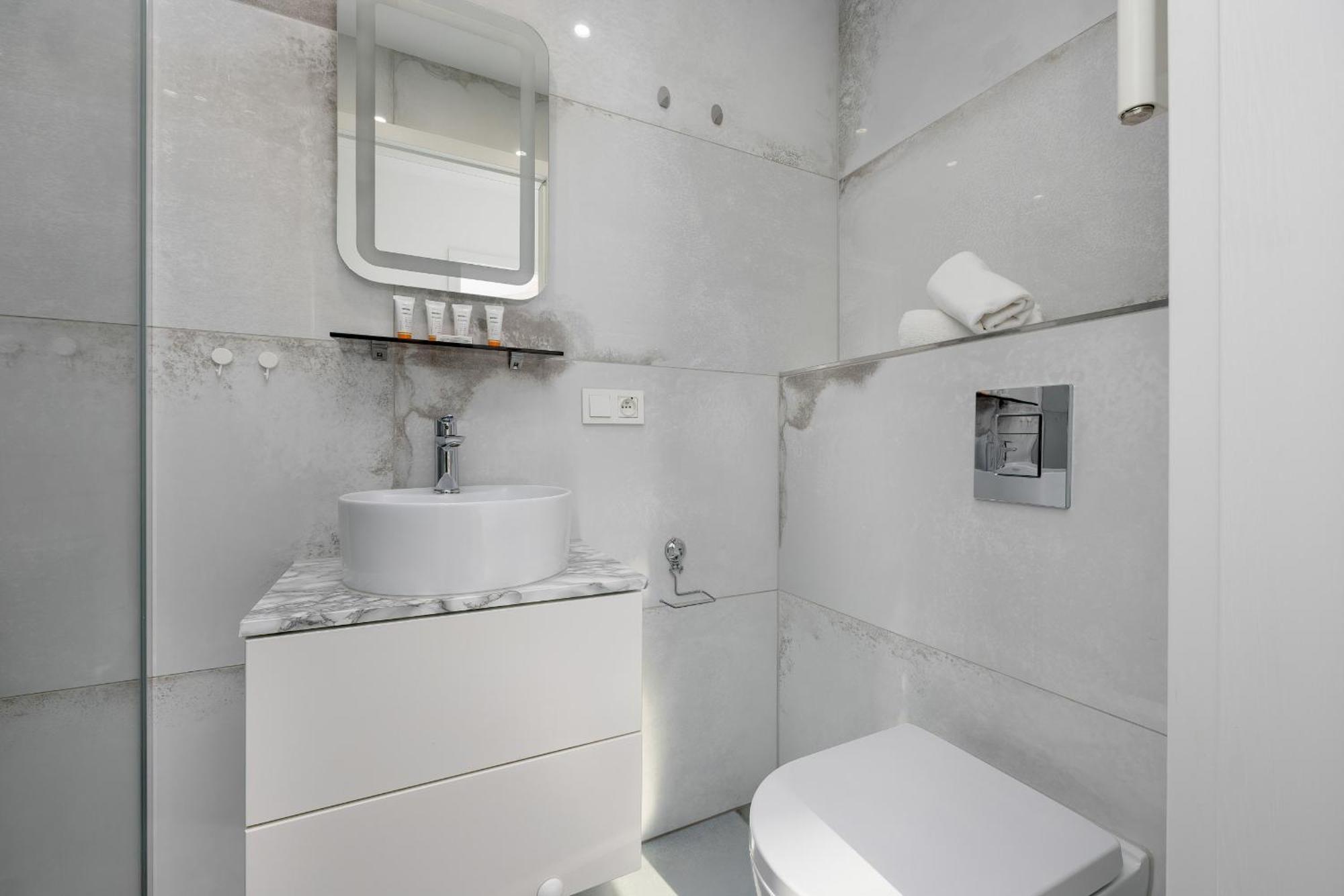 Motlawa River Old City Gdansk Apartment By Noclegi Renters 외부 사진